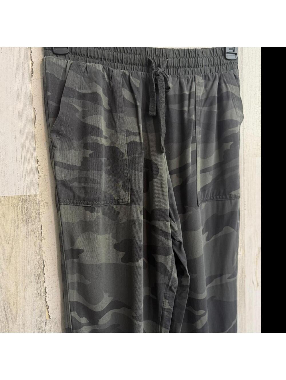 Splendid Camo Joggers Women’s Small Green Drawstring Pocket - Picture 5 of 8